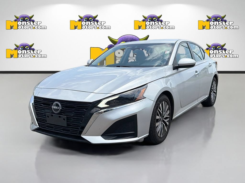 Used 2023 Nissan Altima 2.5 SV