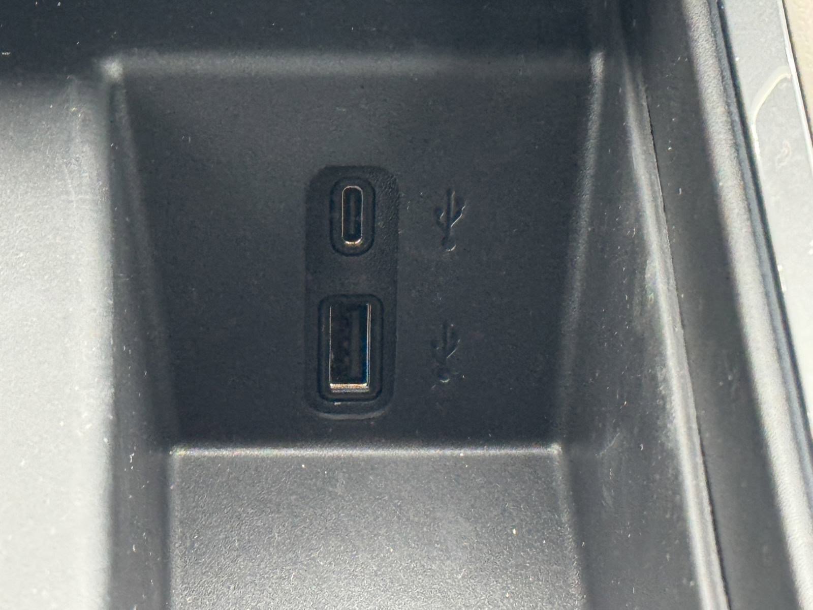 New 2025 GMC Acadia Elevation image 38