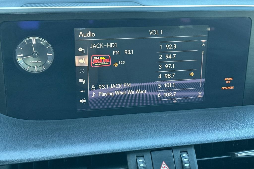 Certified 2020 Lexus ES 300h w/ Premium Package image 17