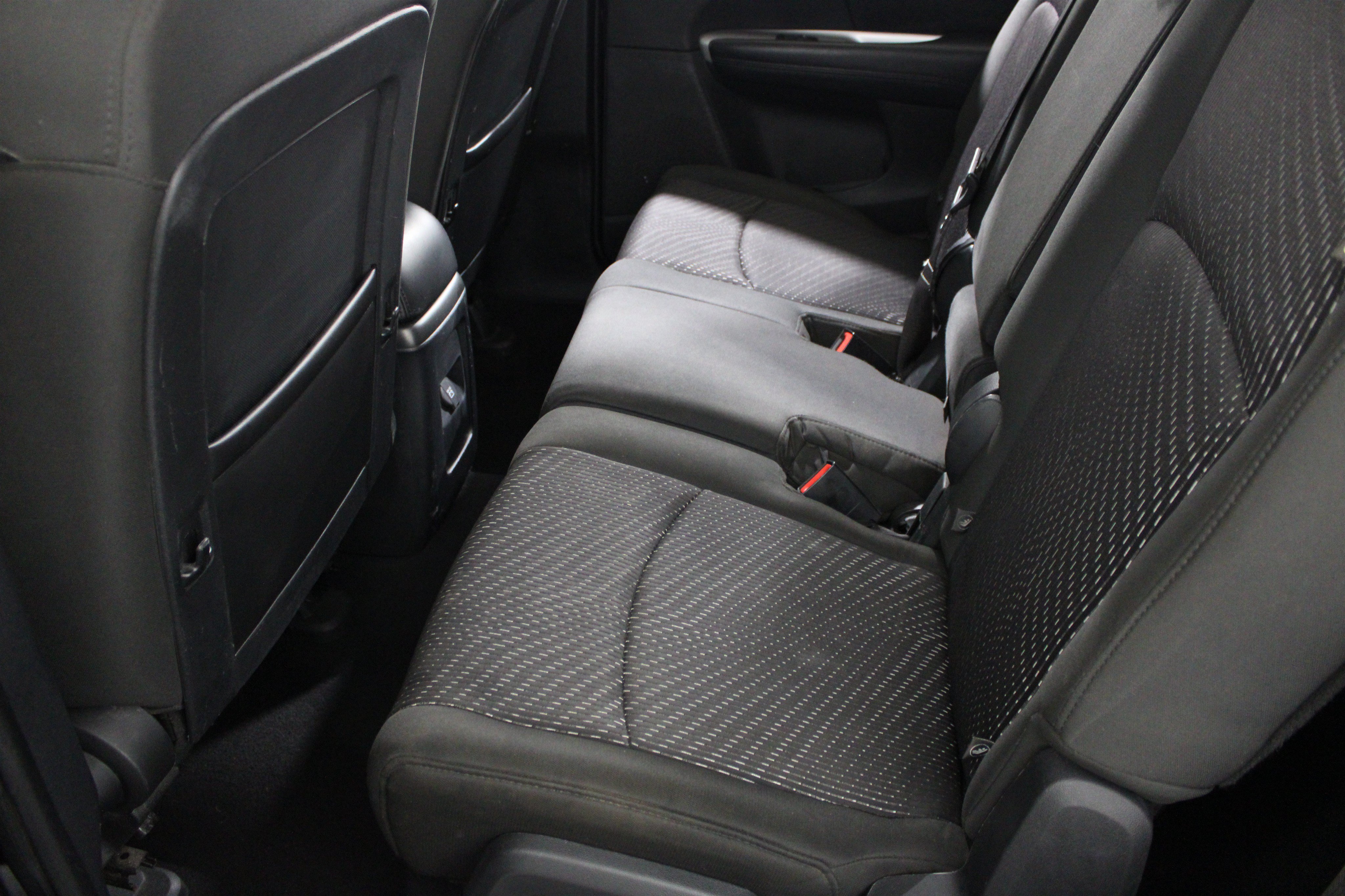 Used 2020 Dodge Journey SE w/ SE Popular Equipment Group FWD image 19
