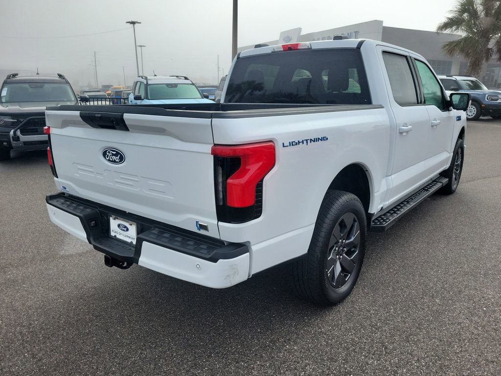 Used 2025 Ford F150 Lightning Flash image 5