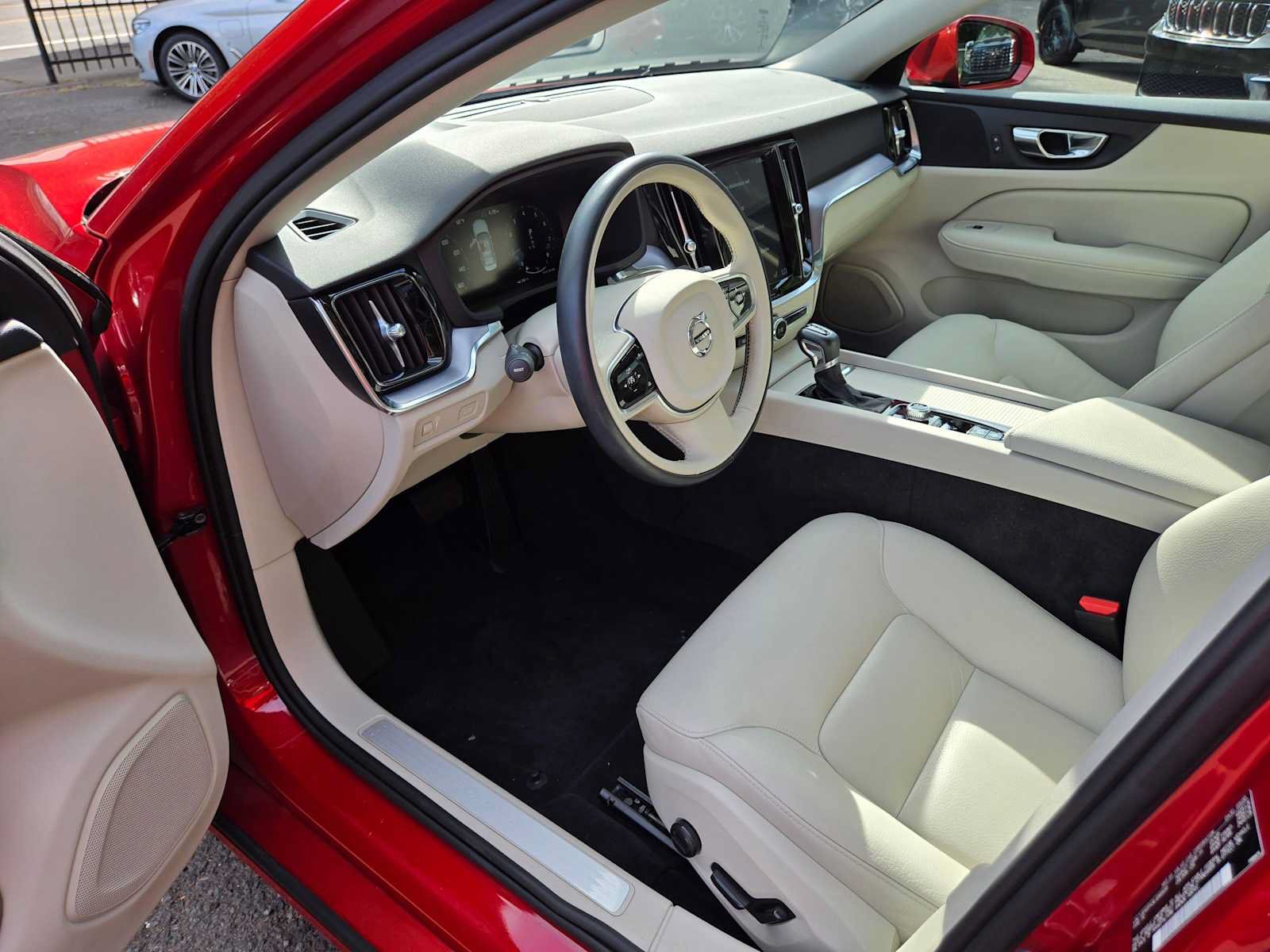 Used 2020 Volvo S60 T5 Momentum w/ Premium Package FWD image 19