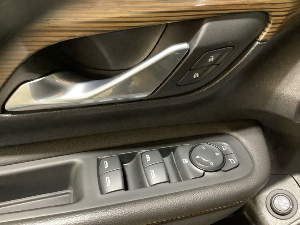 Used 2021 GMC Terrain SLE w/ Driver Convenience Package image 24