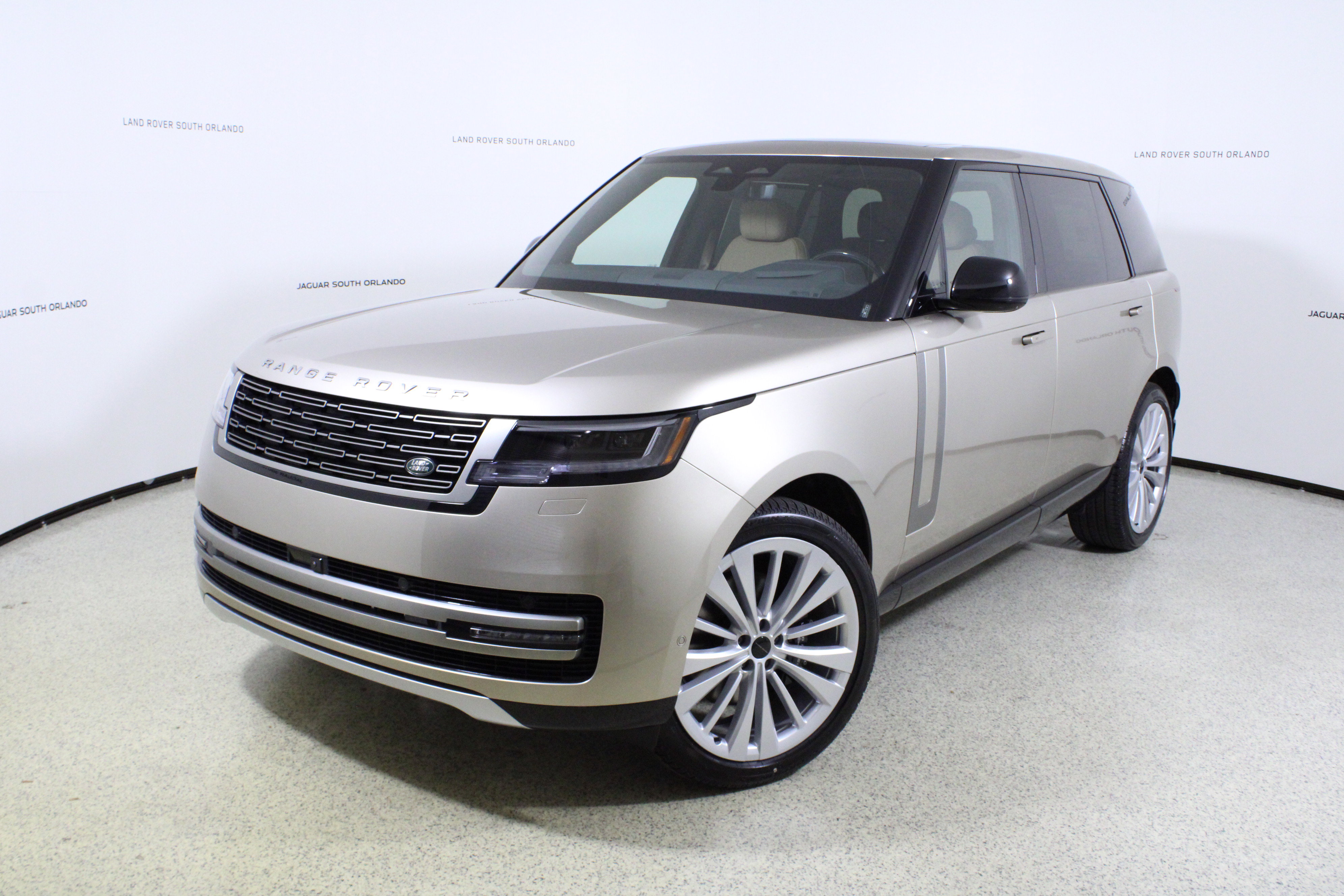 New 2026 Land Rover Range Rover Long Wheelbase SE image 1