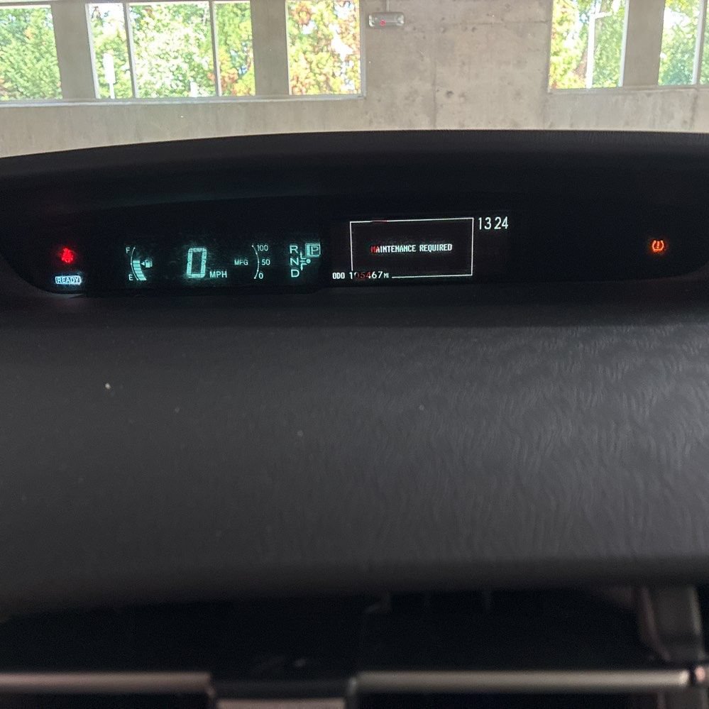 Used 2015 Toyota Prius Four FWD image 3