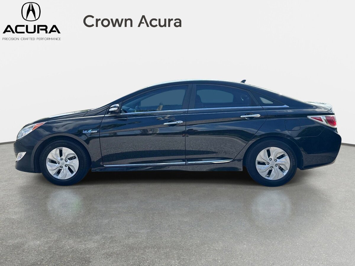 Used 2015 Hyundai Sonata Hybrid FWD image 2