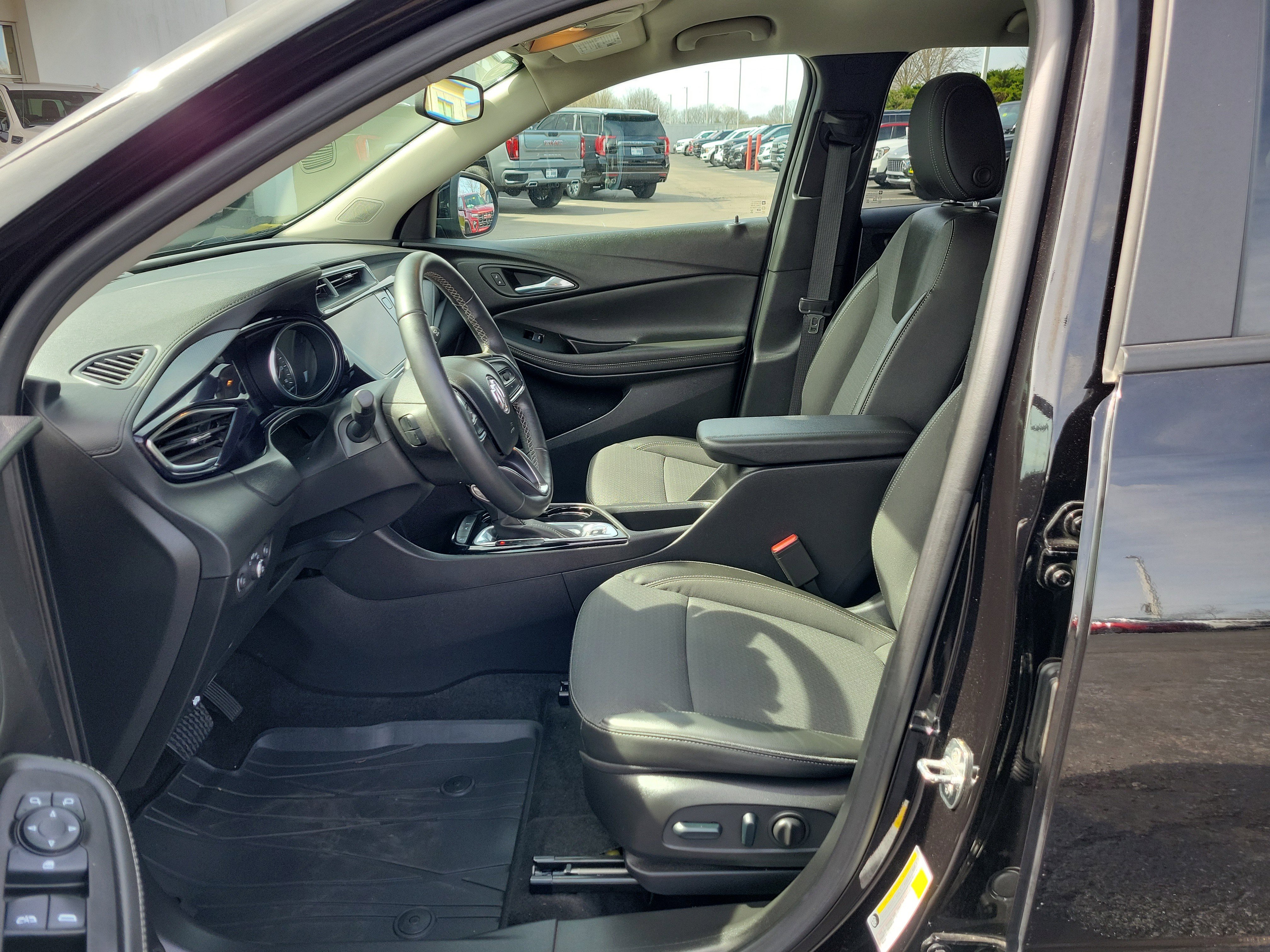 Used 2023 Buick Encore GX Select image 15