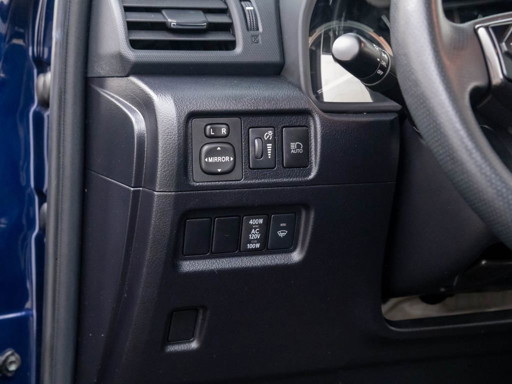 Used 2022 Toyota 4Runner TRD Off-Road Premium image 19