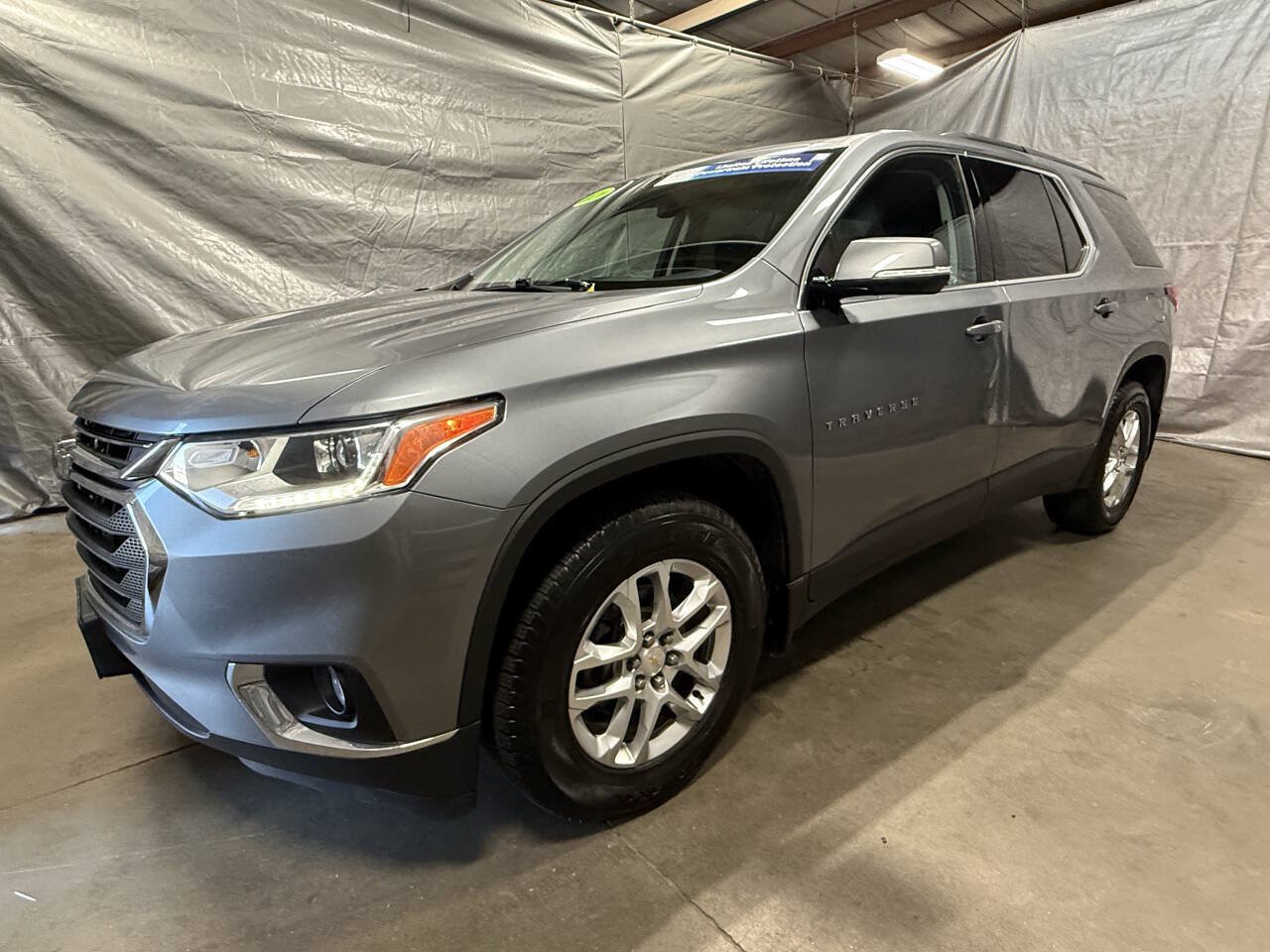 Used 2020 Chevrolet Traverse LT w/ LPO, Floor Liner Package AWD/4WD image 3