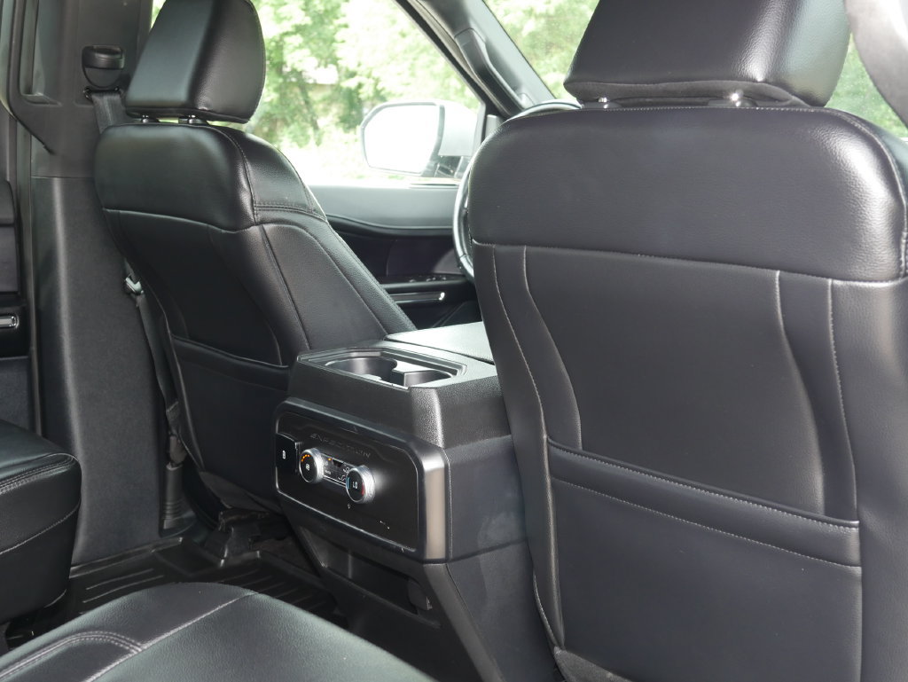 Used 2021 Ford Expedition XLT AWD/4WD image 24