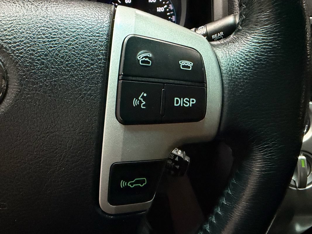 Used 2013 Toyota Land Cruiser AWD/4WD image 13