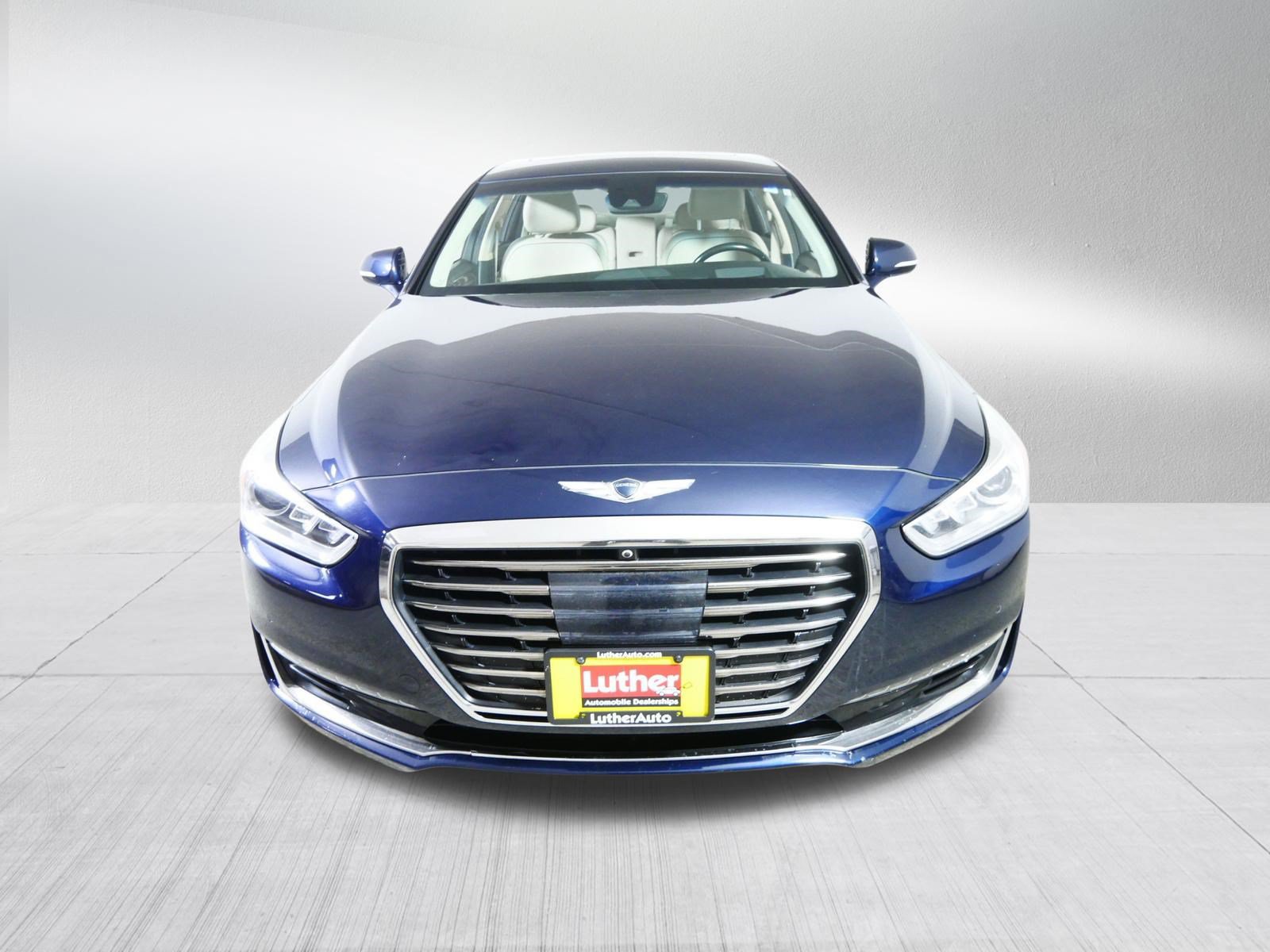 Used 2018 Genesis G90 3.3T Premium AWD/4WD image 2