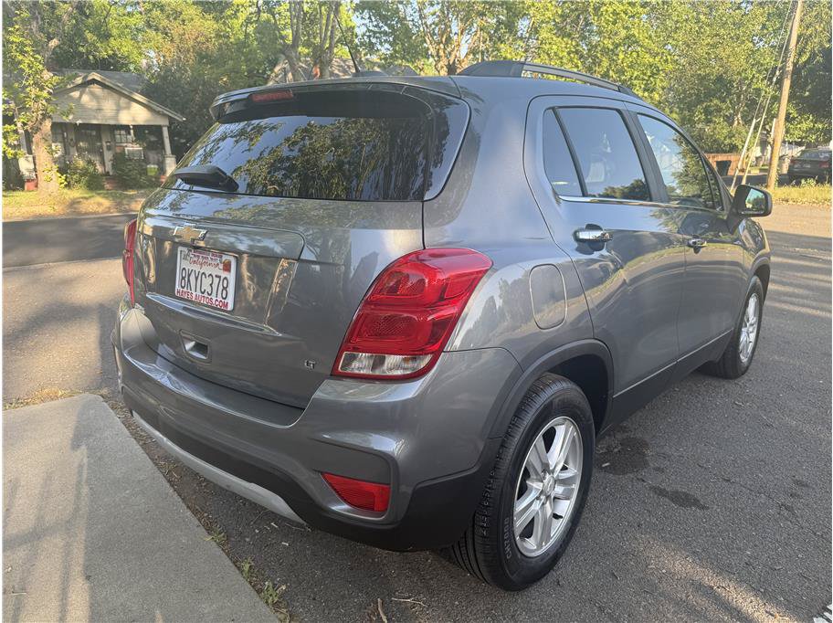 Used 2019 Chevrolet Trax LT w/ LT Convenience Package FWD image 7