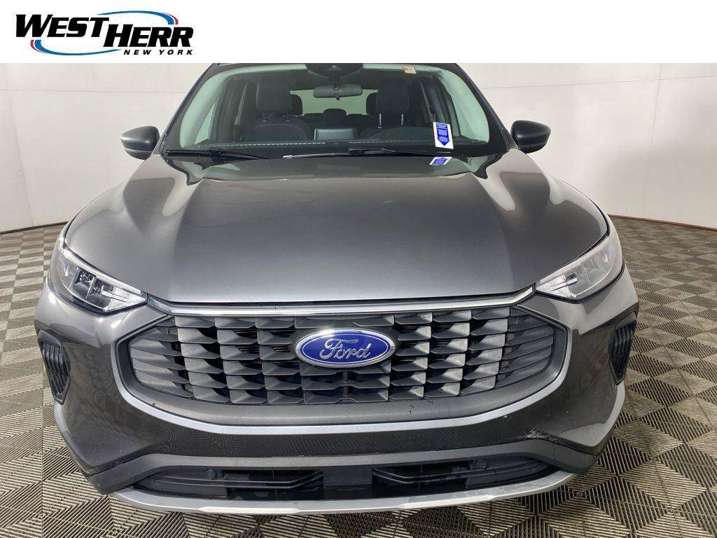 Used 2023 Ford Escape Active AWD/4WD image 25