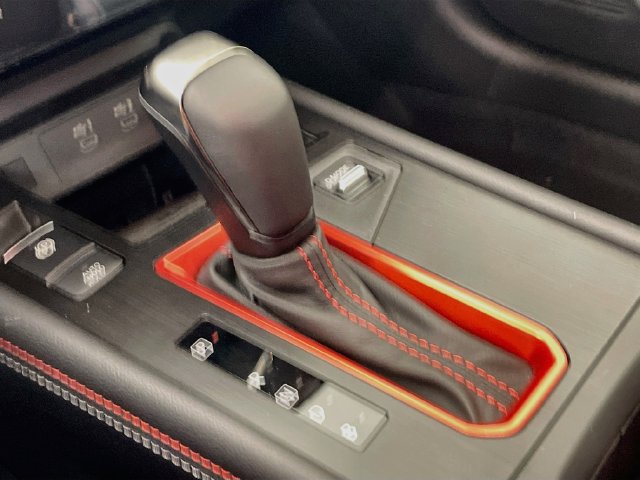 New 2026 Nissan Kicks SR FWD image 12