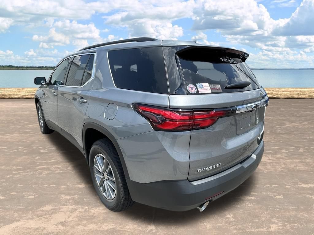 Used 2023 Chevrolet Traverse LT FWD image 7