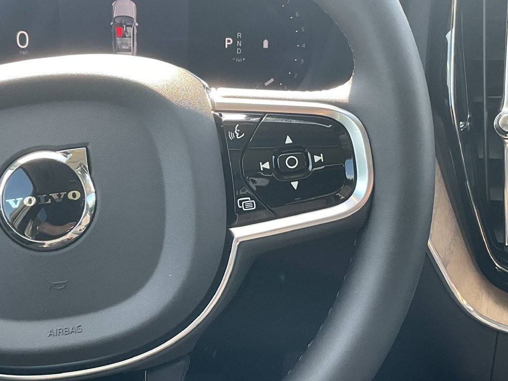 New 2027 Volvo XC60 B5 Core AWD/4WD image 23