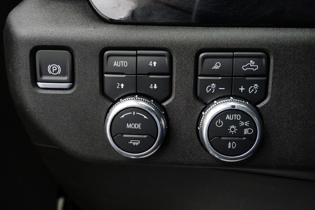 Used 2024 GMC Sierra 2500 SLT AWD/4WD image 26