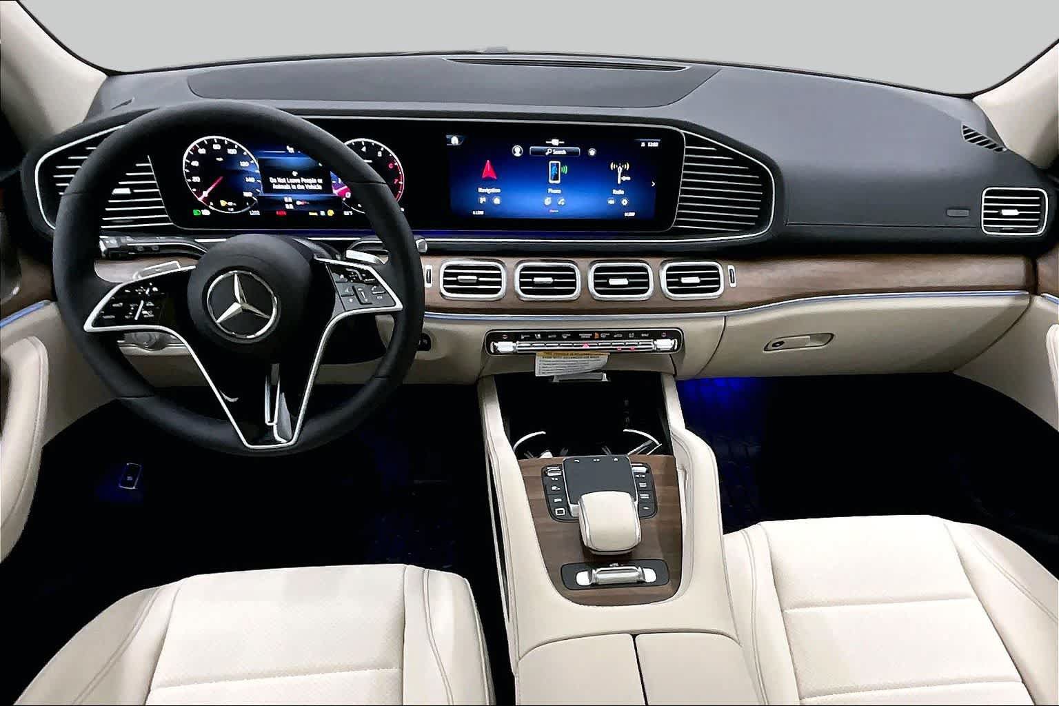 New 2026 Mercedes-Benz GLS 450 4MATIC image 5