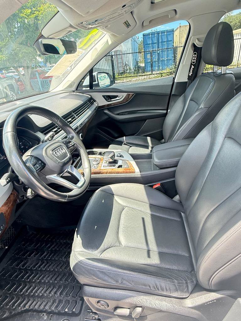 Used 2017 Audi Q7 2.0T Premium Plus w/ Premium Plus Package AWD/4WD image 11