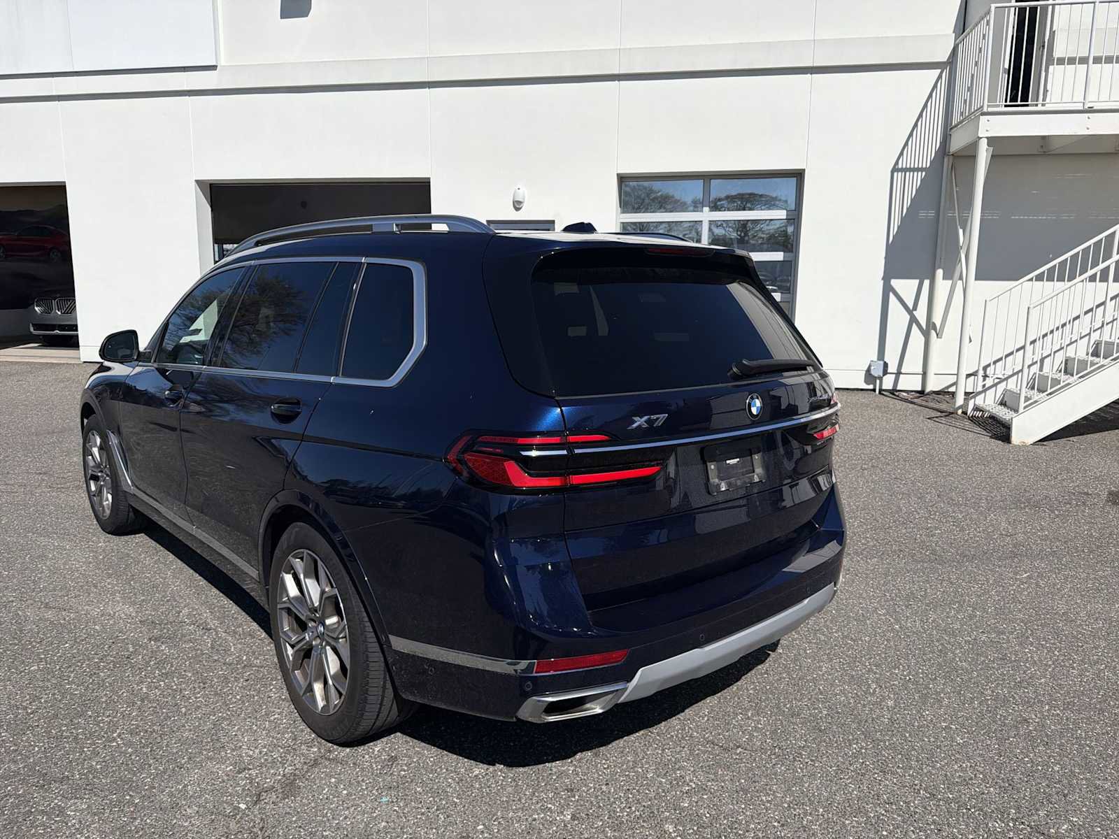 Certified 2024 BMW X7 xDrive40i w/ Premium Package AWD/4WD image 9