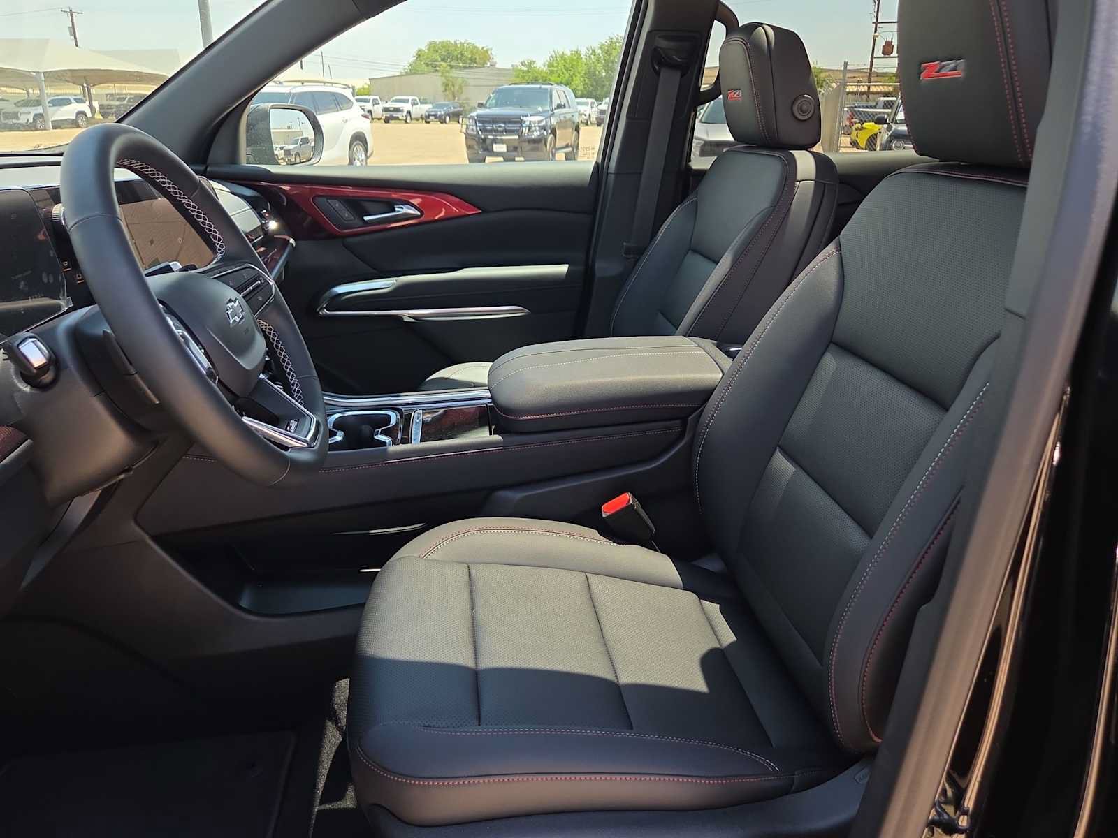 Used 2026 Chevrolet Traverse Z71 AWD/4WD image 15