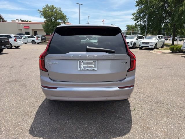 Used 2026 Volvo XC90 B5 Plus w/ Protection Package Premier AWD/4WD image 5