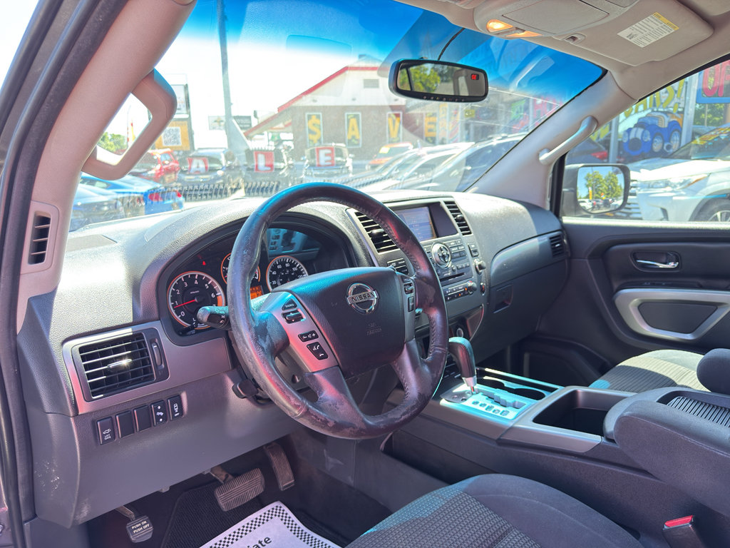 Used 2015 Nissan Armada SV AWD/4WD image 13