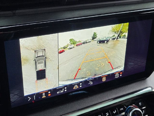 Used 2024 GMC Sierra 1500 AT4 w/ Technology Package AWD/4WD image 17