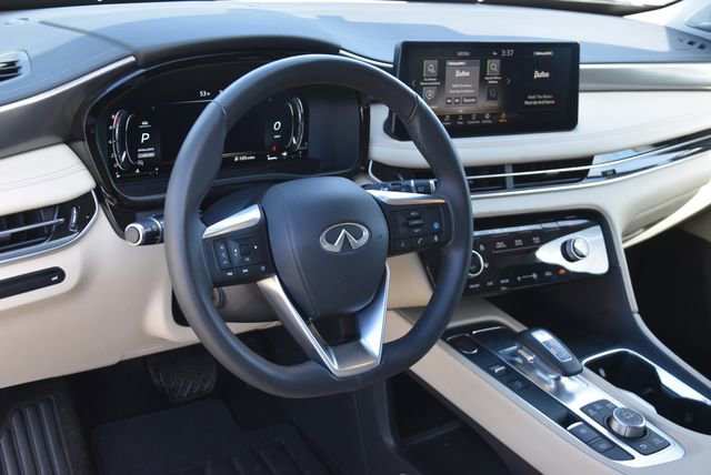 Used 2025 INFINITI QX60 Luxe w/ Lighting Package (N94) FWD image 15