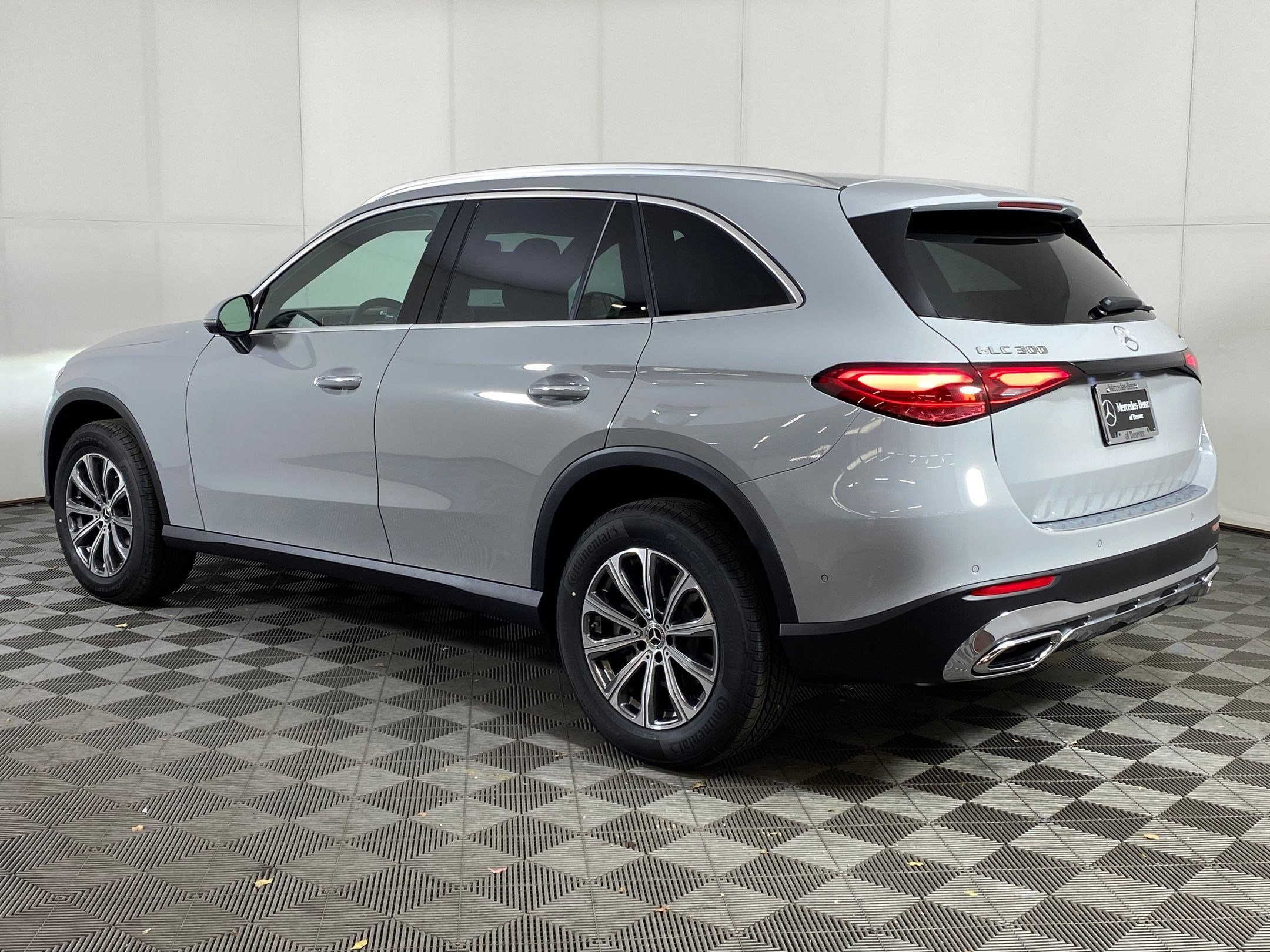 Used 2026 Mercedes-Benz GLC 300 4MATIC image 3