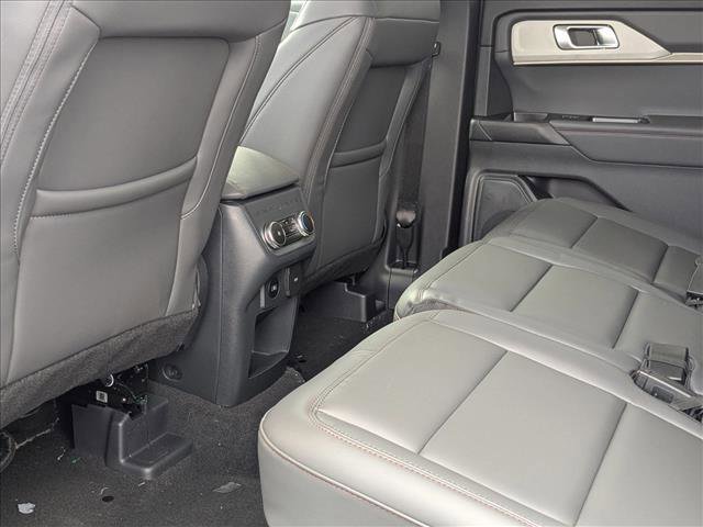 New 2026 Ford Explorer Active w/ Active Comfort Package image 14