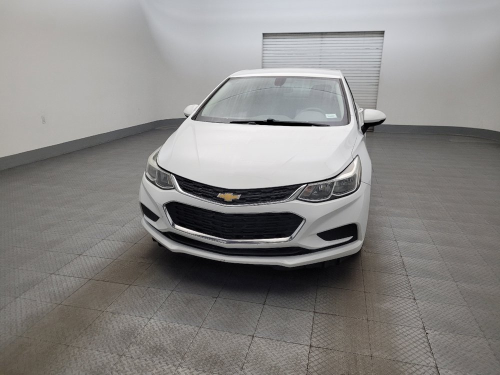 Used 2017 Chevrolet Cruze LS FWD image 15