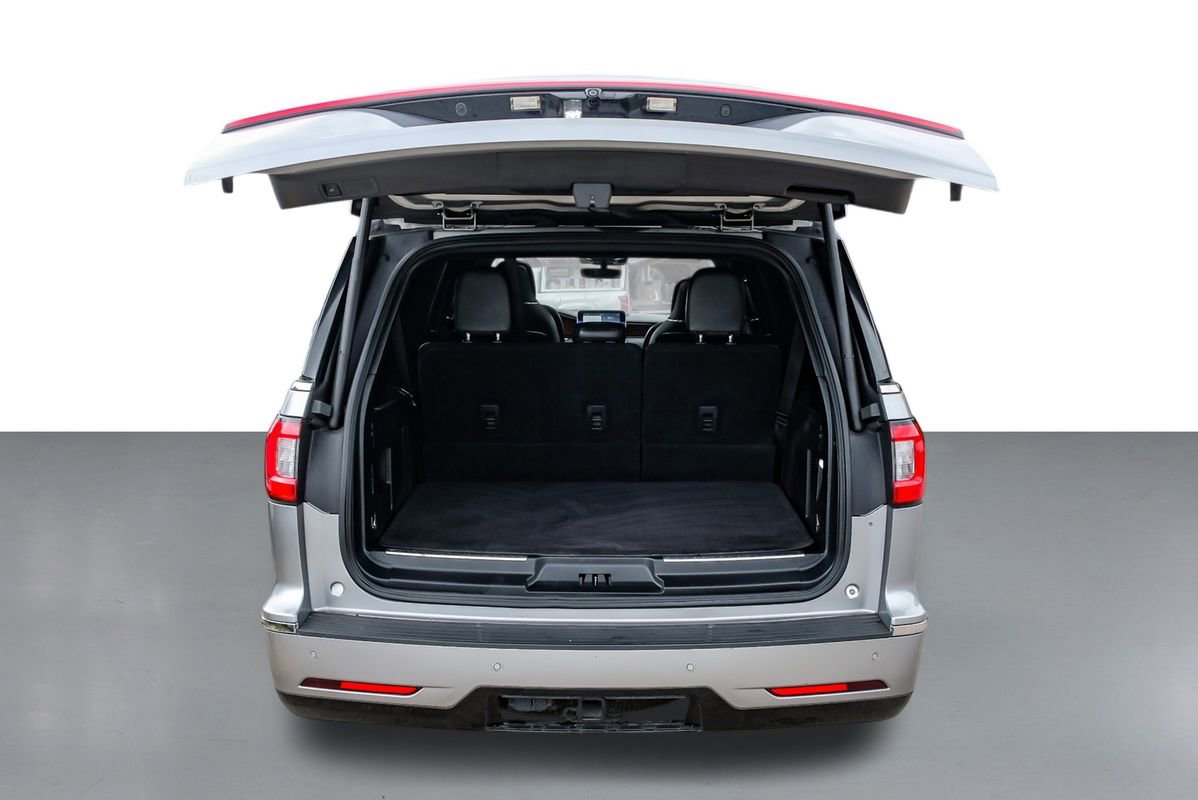 Used 2020 Lincoln Navigator L Reserve RWD image 60