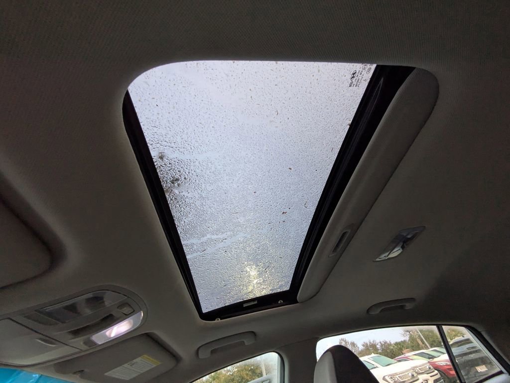 Used 2020 Hyundai Ioniq SEL image 21