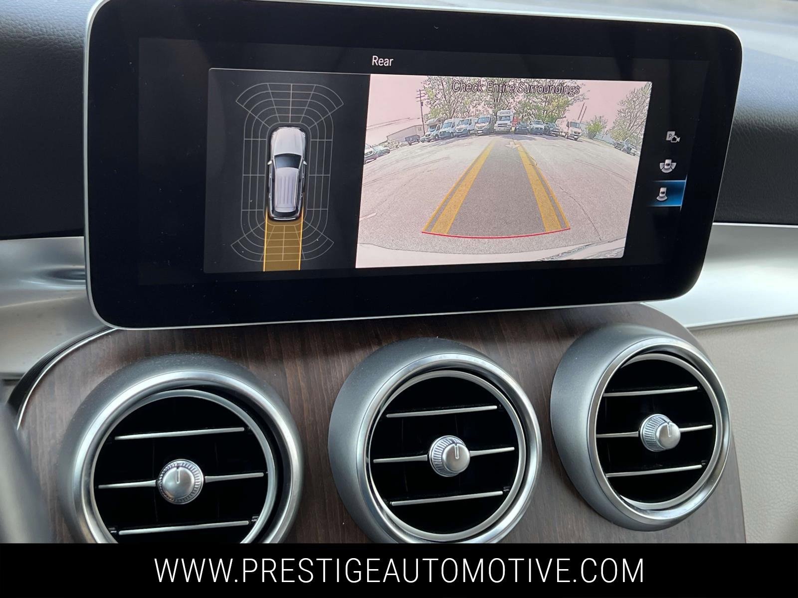 Used 2022 Mercedes-Benz GLC 300 GLC 300 w/ Premium Package Lite image 25