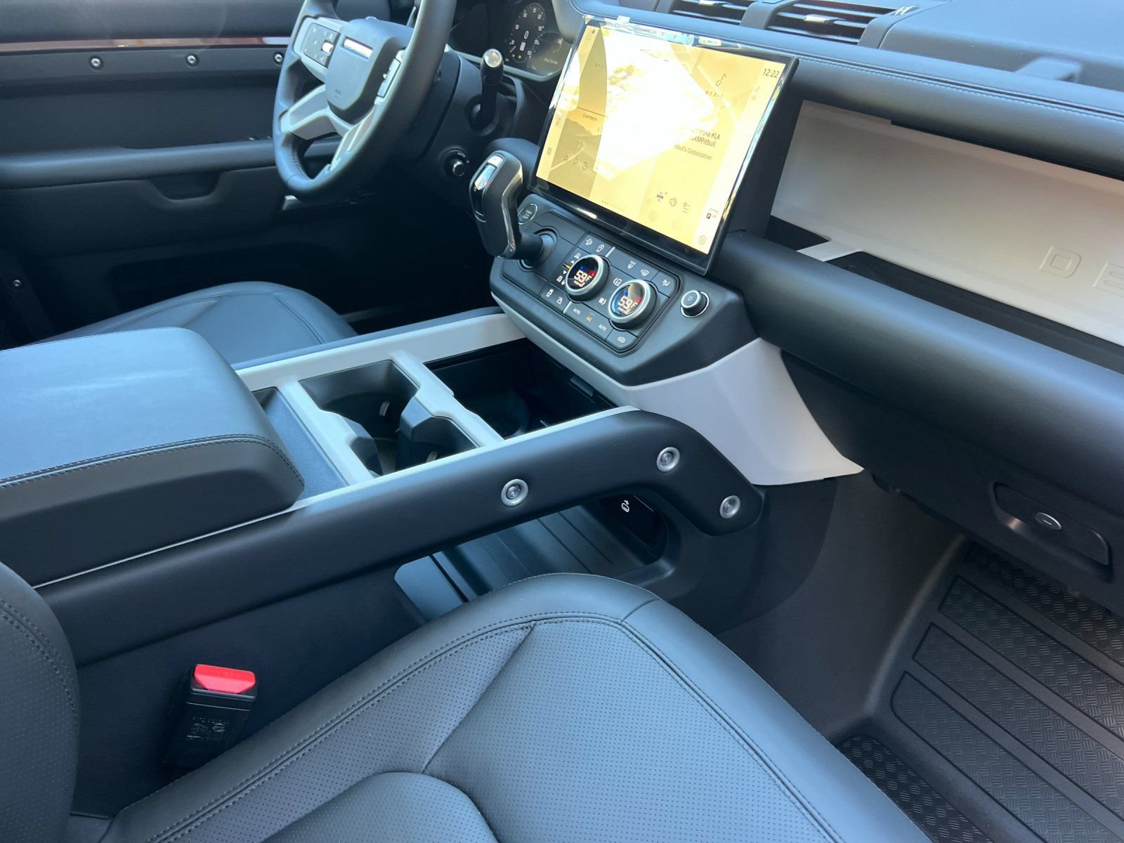 New 2026 Land Rover Defender 130 S AWD/4WD image 17