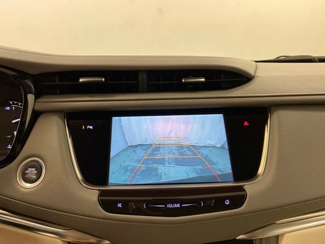 Used 2017 Cadillac XT5 Luxury w/ Driver Awareness Package AWD/4WD image 11
