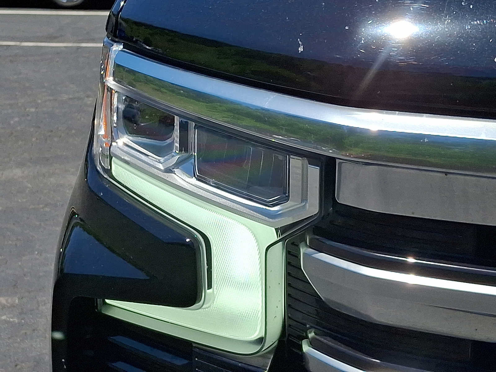 Used 2023 Chevrolet Silverado 1500 High Country w/ High Country Premium Package AWD/4WD image 9