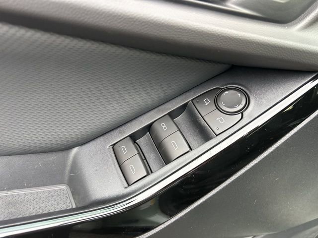 New 2026 Chevrolet Equinox LT image 13