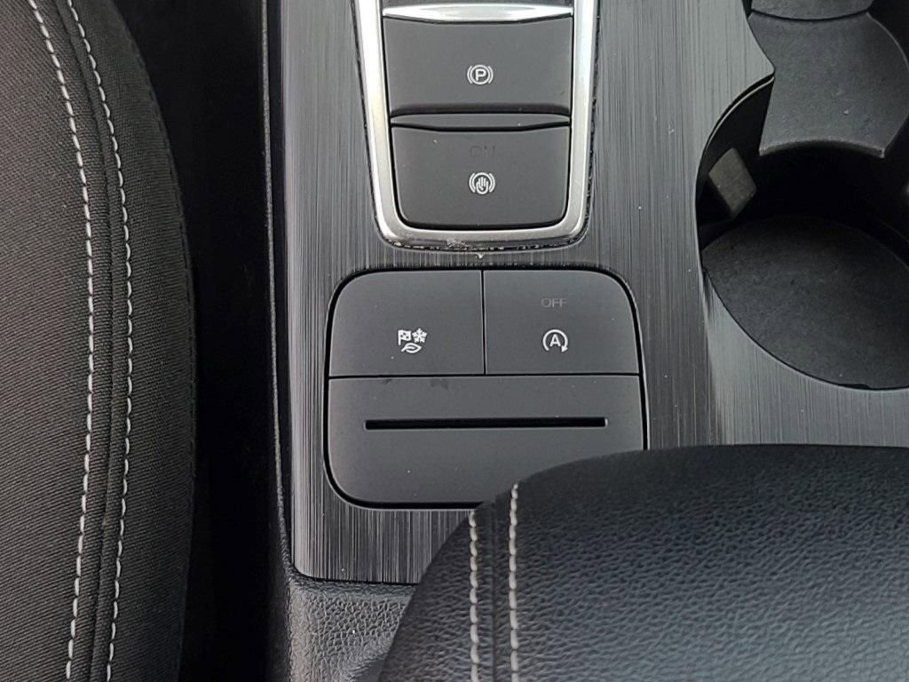 Used 2024 Ford Escape Active image 22