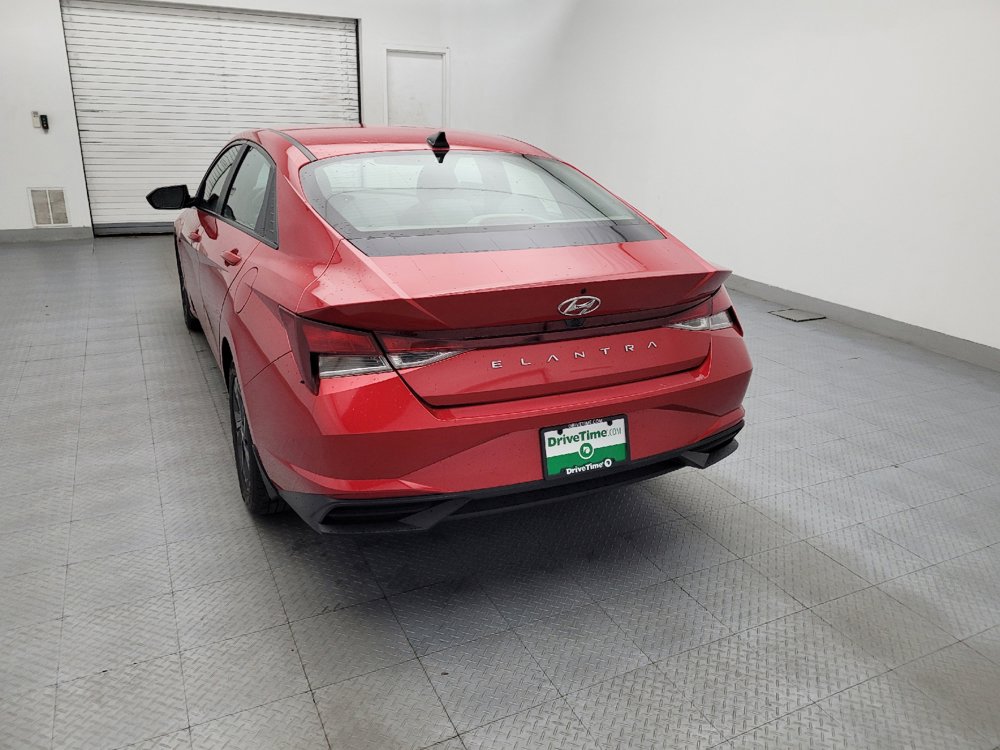 Used 2023 Hyundai Elantra SEL FWD image 6