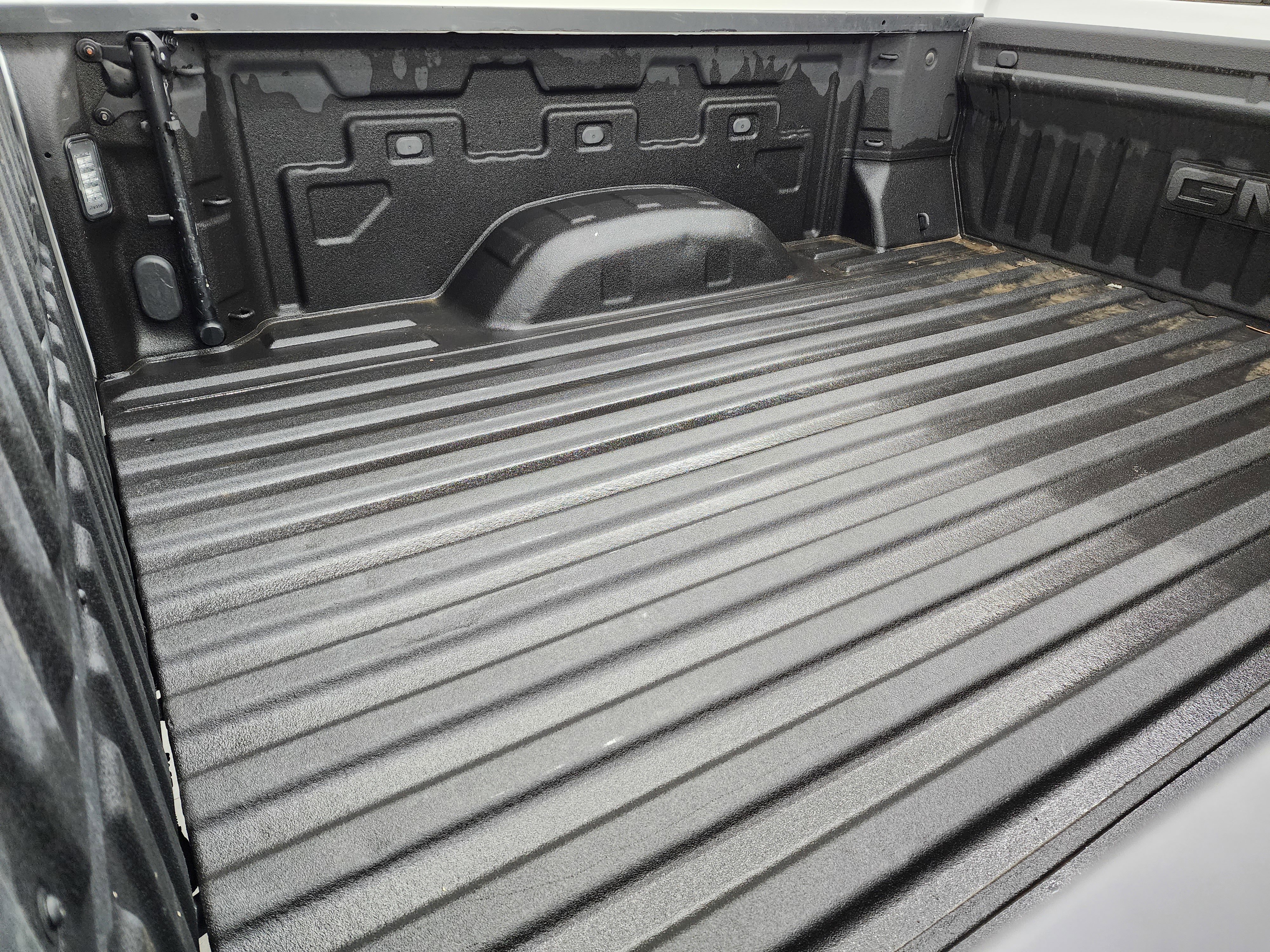 Used 2022 GMC Sierra 2500 SLT w/ SLT Convenience Package image 5