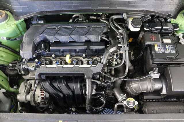 Used 2023 Hyundai Venue SEL w/ Cargo Package image 22