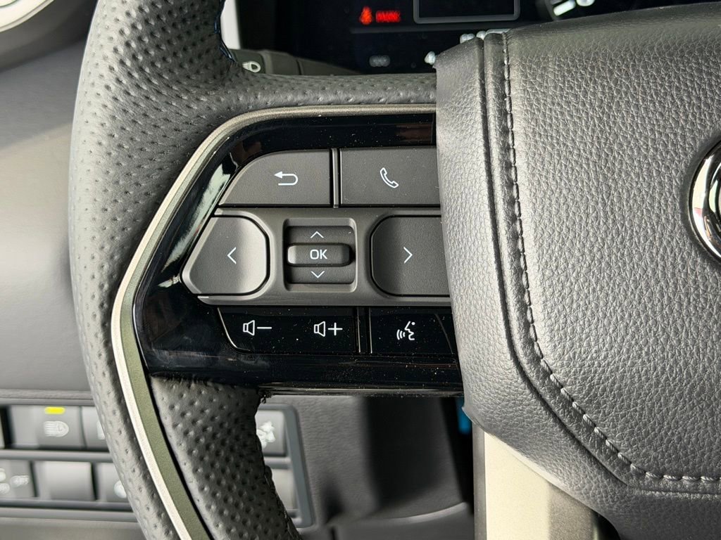 Certified 2026 Toyota Sequoia Platinum AWD/4WD image 24