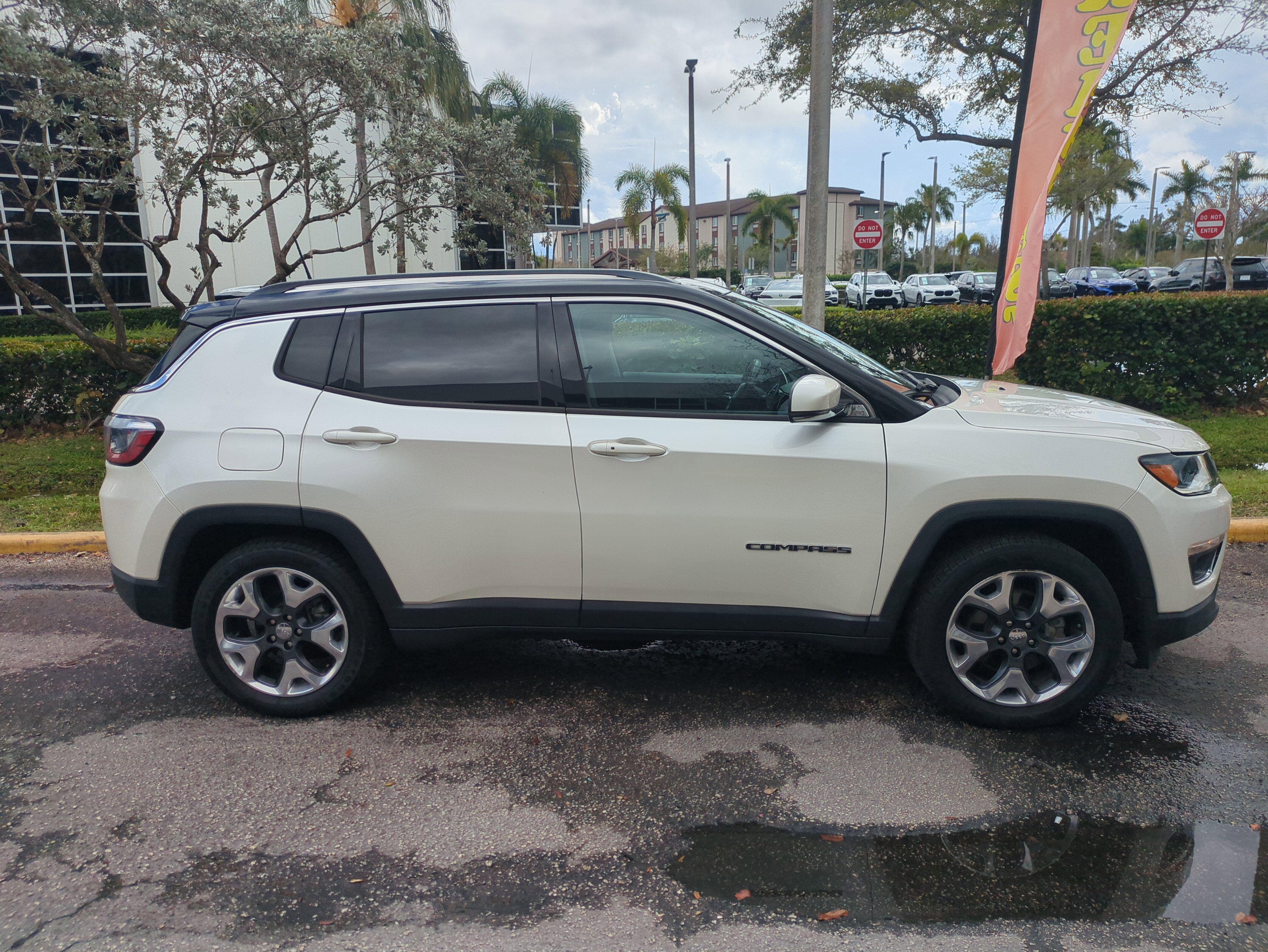 Certified 2018 Jeep Compass Limited w/ Navigation Group image 4