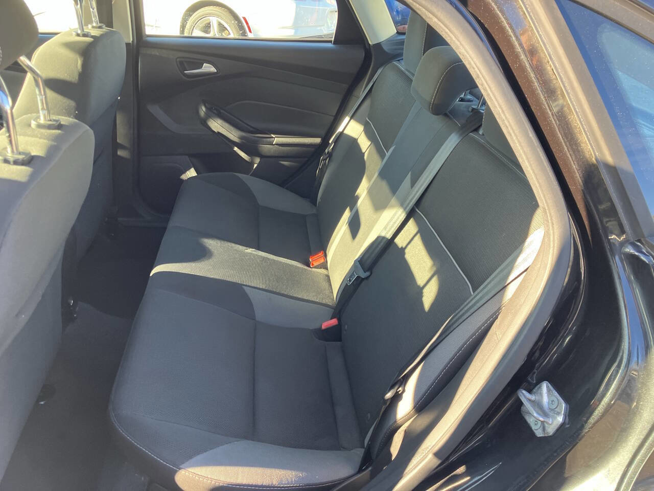 Used 2012 Ford Focus SE image 28