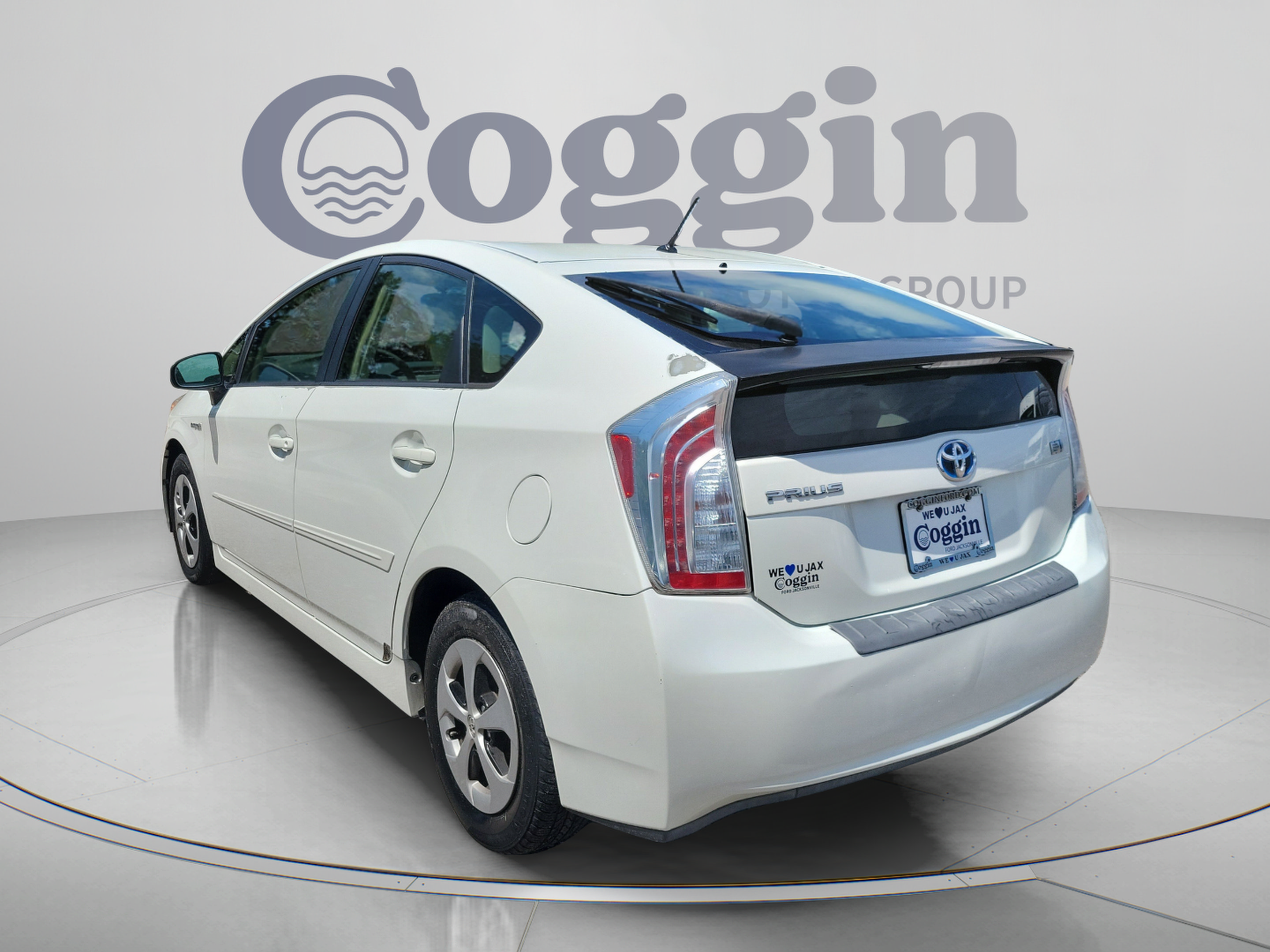 Used 2012 Toyota Prius Two FWD image 2