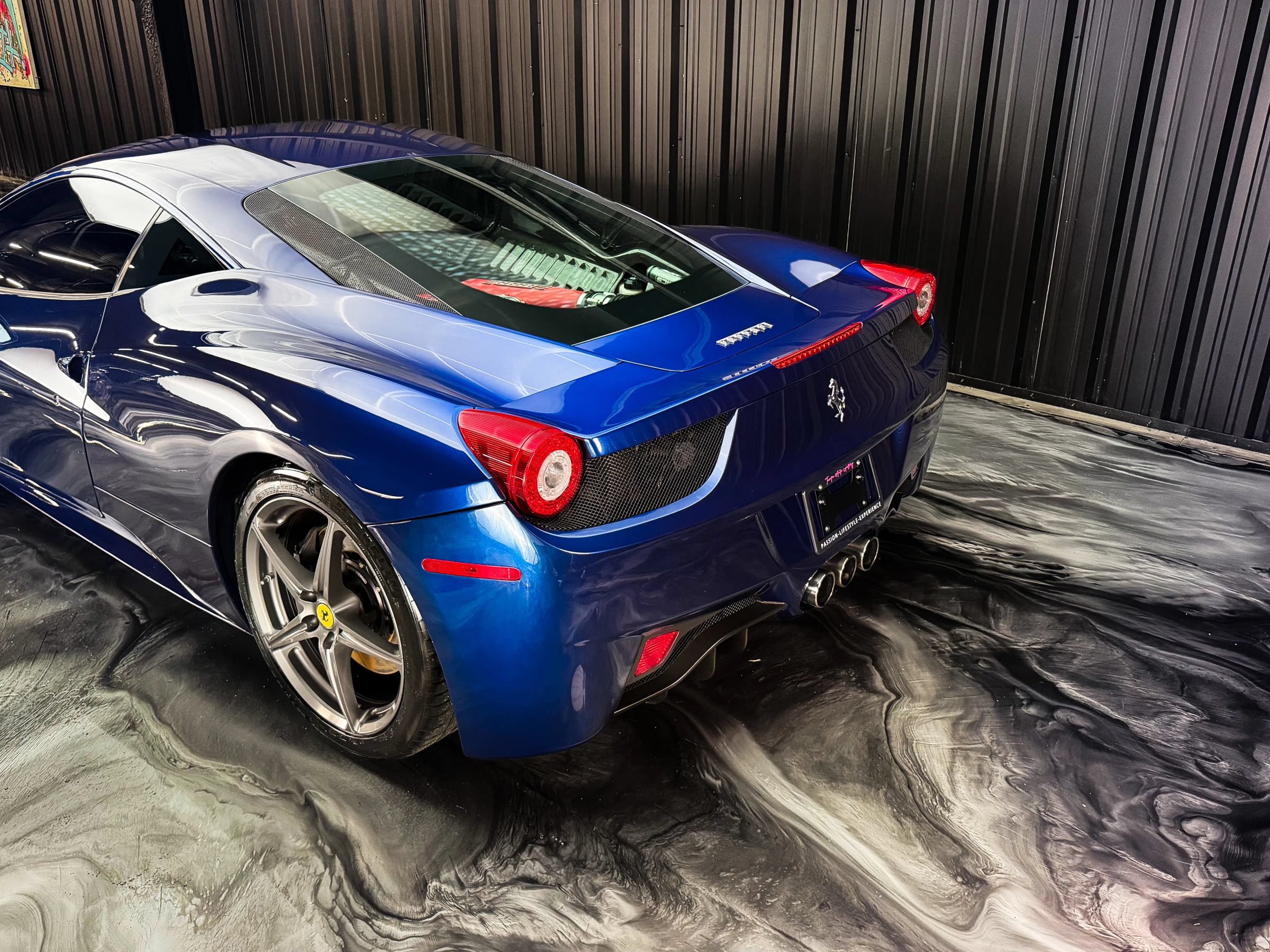 Used 2014 Ferrari 458 Italia Coupe RWD image 9