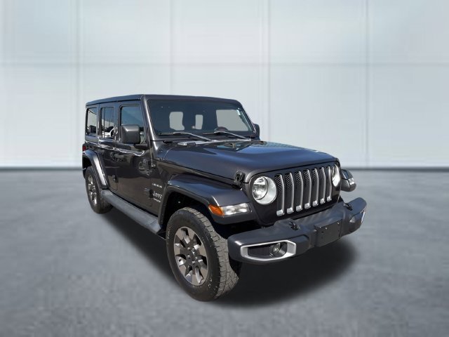 Used 2019 Jeep Wrangler Unlimited Sahara w/ Cold Weather Group AWD/4WD image 4